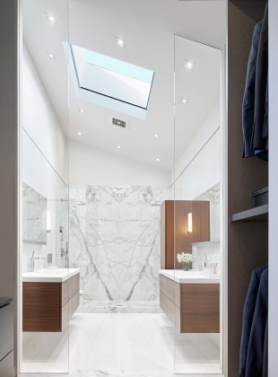 &copy; &copy; John Sutton Photography