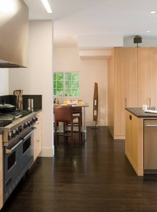 &copy; &copy; John Sutton Photography